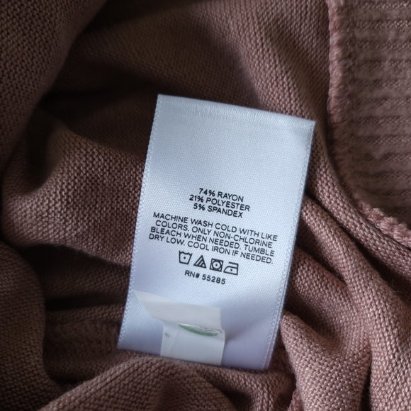 EXPRESS Mockneck Oversized Sweater - Picture 7 of 7